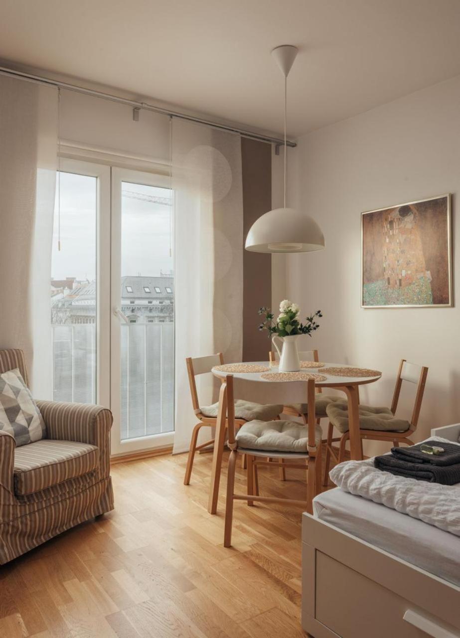 Modern Vienna Apartment In Prime Location Eksteriør billede