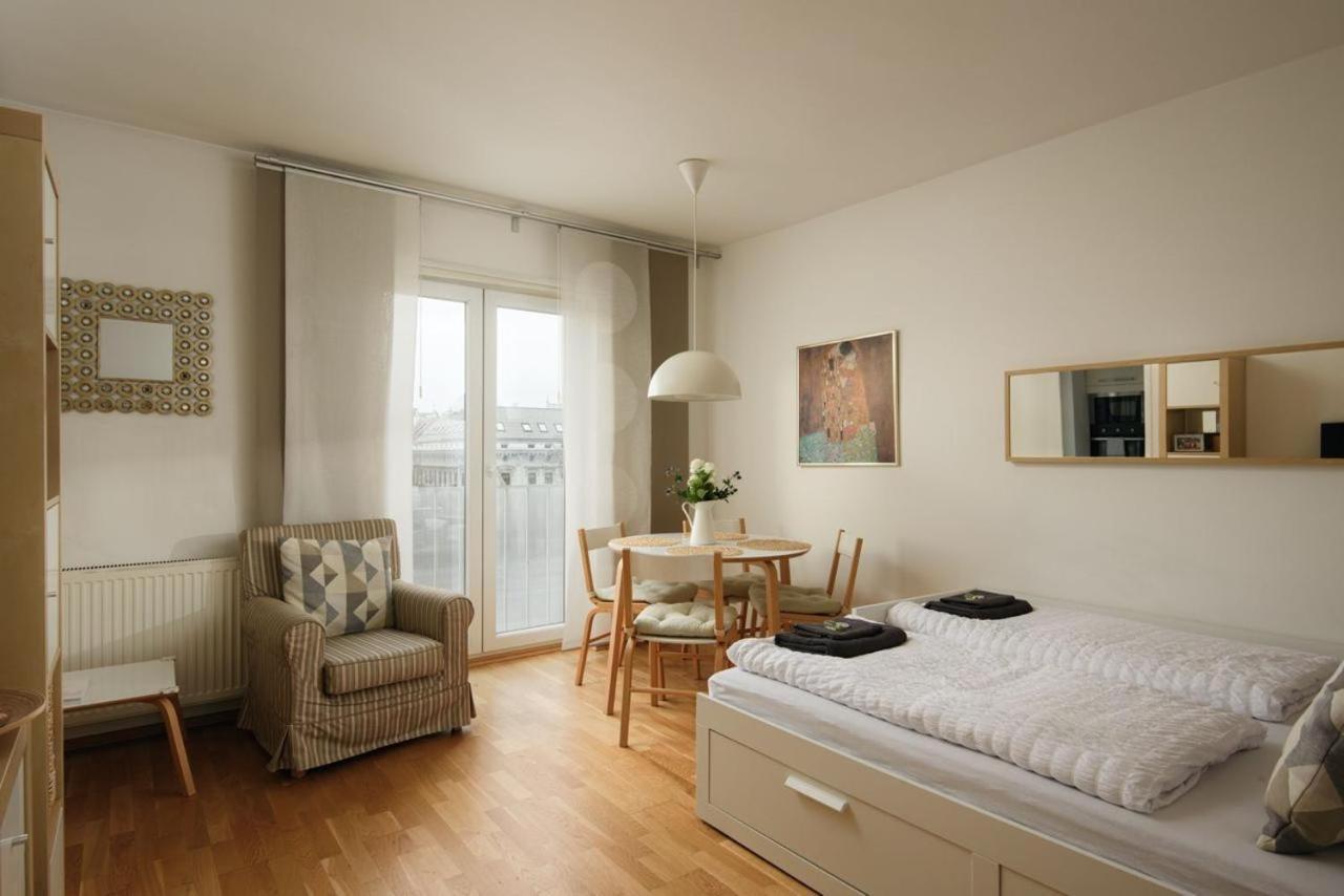 Modern Vienna Apartment In Prime Location Eksteriør billede