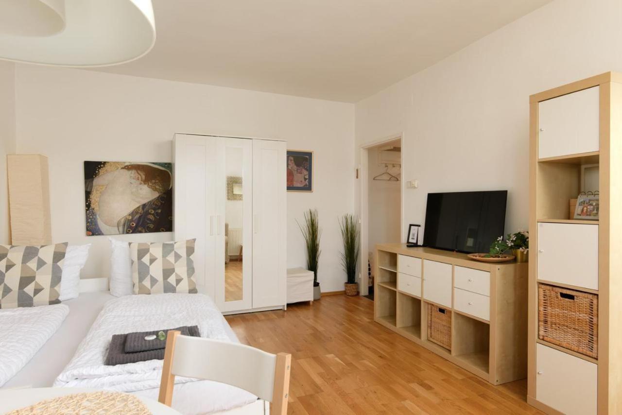 Modern Vienna Apartment In Prime Location Eksteriør billede