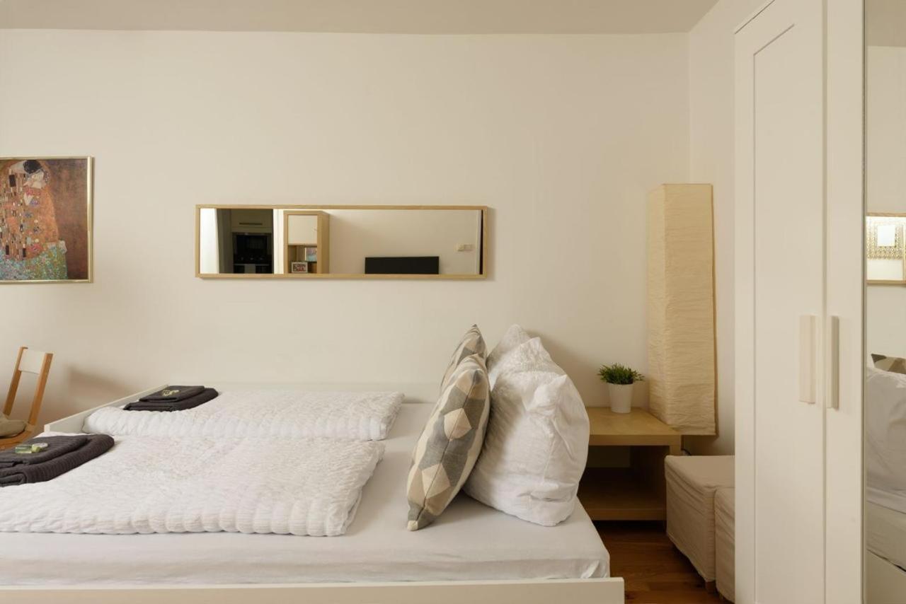 Modern Vienna Apartment In Prime Location Eksteriør billede